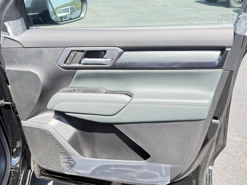 New 2026 GMC Terrain AT4 w/ Convenience Package III image 21