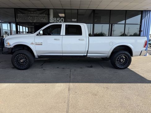 Used 2014 RAM 3500 Laramie AWD/4WD image 11