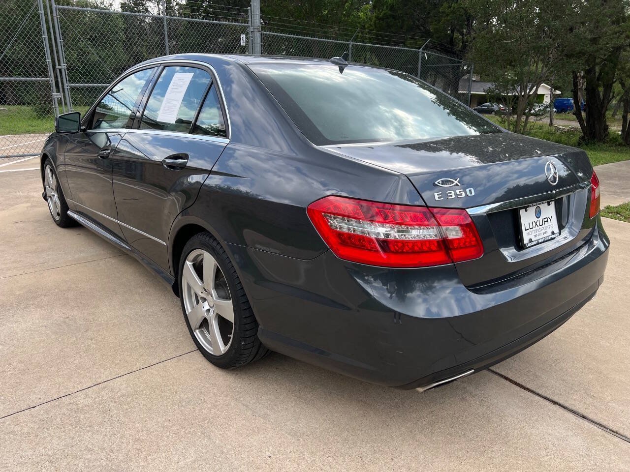 Used 2010 Mercedes-Benz E 350 Sedan image 12