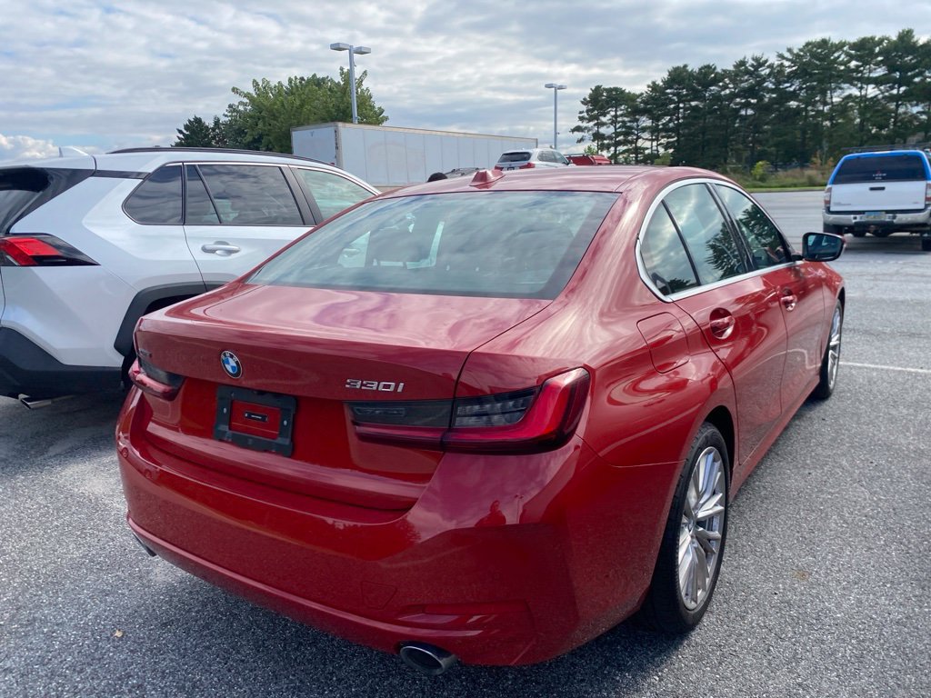 Used 2024 BMW 330i xDrive Sedan AWD/4WD image 12
