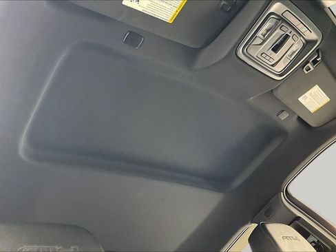 Used 2024 GMC Sierra 3500 AT4 w/ Technology Package AWD/4WD image 23