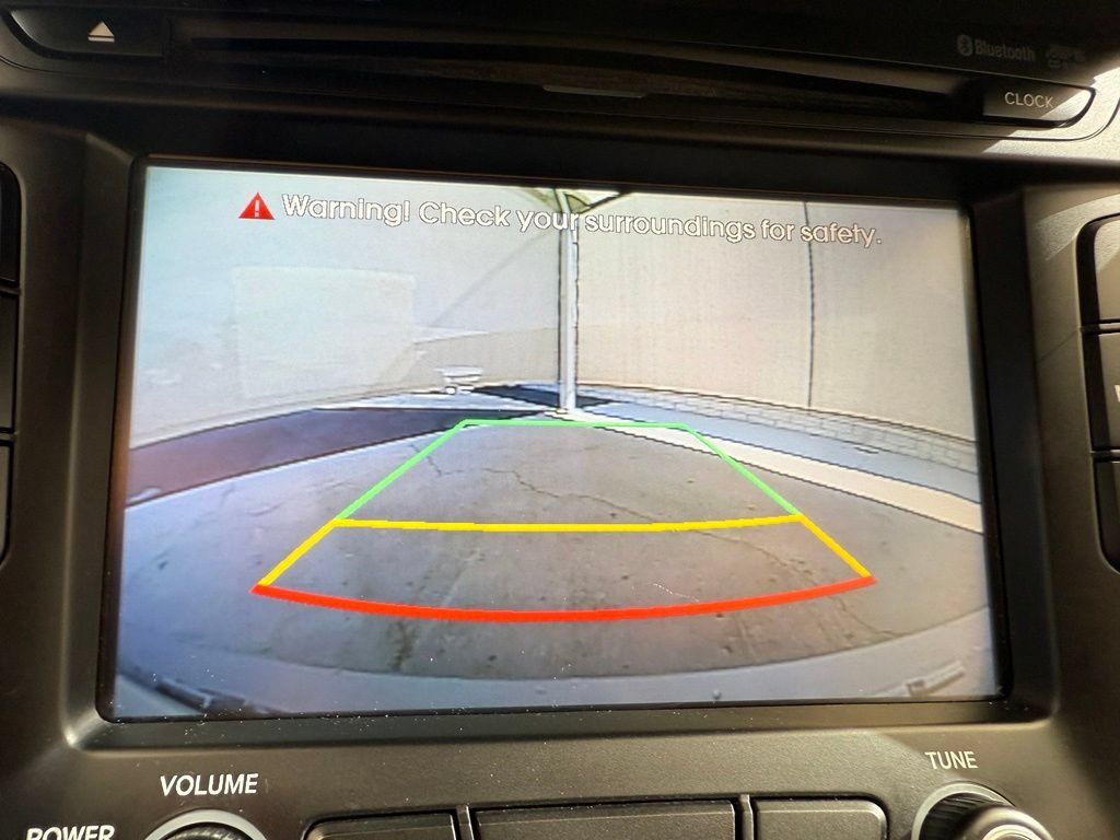 Used 2016 Hyundai Veloster Turbo FWD image 22