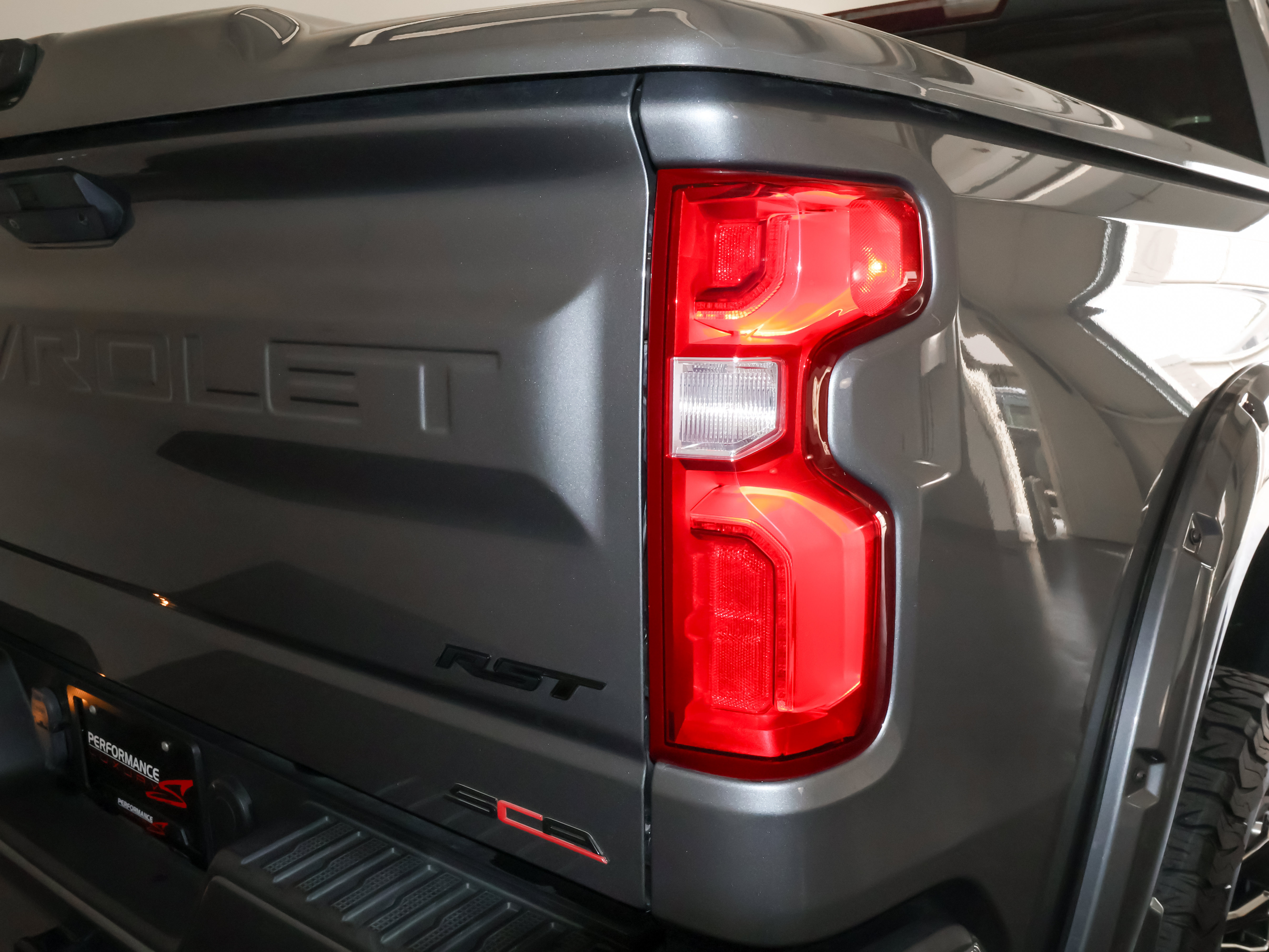Used 2020 Chevrolet Silverado 1500 RST AWD/4WD image 42