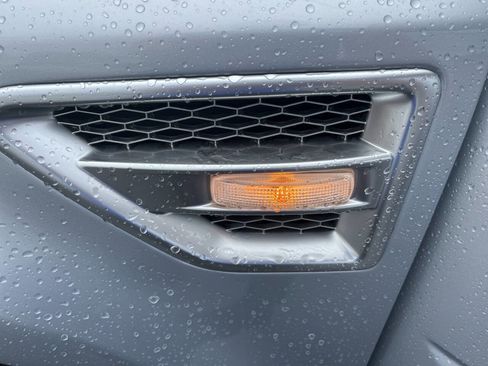 Used 2013 Land Rover LR2 HSE w/ HSE Pkg image 8