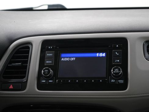 Used 2020 Honda HR-V LX image 15