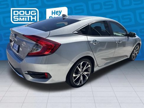 Used 2020 Honda Civic Touring image 4