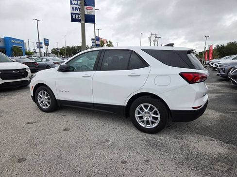 Used 2024 Chevrolet Equinox LS w/ LS Convenience Package FWD image 9