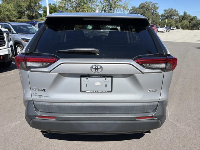 Used 2022 Toyota RAV4 XLE Premium FWD image 3