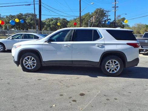 Used 2019 Chevrolet Traverse LS FWD image 4