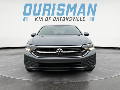 Used 2022 Volkswagen Jetta SE image 8