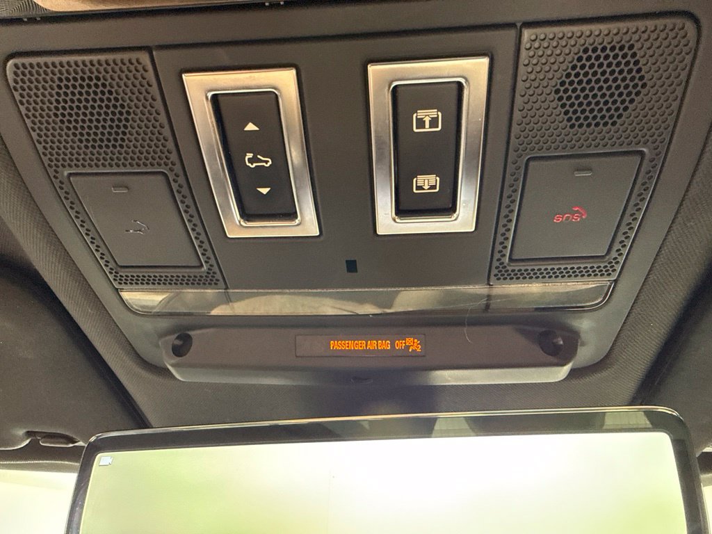 Used 2023 Land Rover Defender 110 X AWD/4WD image 26
