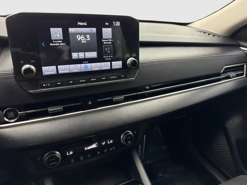 Used 2023 Mitsubishi Outlander SE FWD image 24
