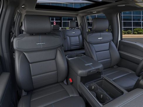 New 2025 Ford F250 Platinum image 10