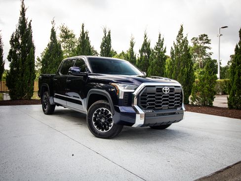 Used 2026 Toyota Tundra SR5 w/ TRD Off-Road Package AWD/4WD image 2