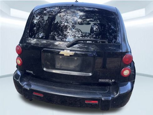Used 2009 Chevrolet HHR LS image 11