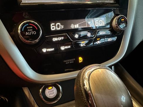 Used 2018 Nissan Murano SV w/ Premium Package AWD/4WD image 15