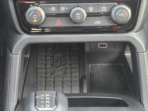 Used 2025 Ford Ranger Raptor image 17