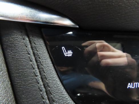 Used 2022 Cadillac XT5 Sportv w/ Technology Package image 56