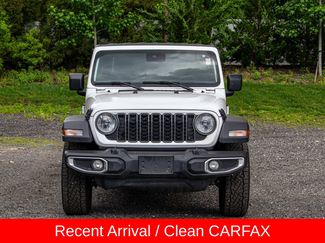 Used 2025 Jeep Gladiator Sport AWD/4WD video 2