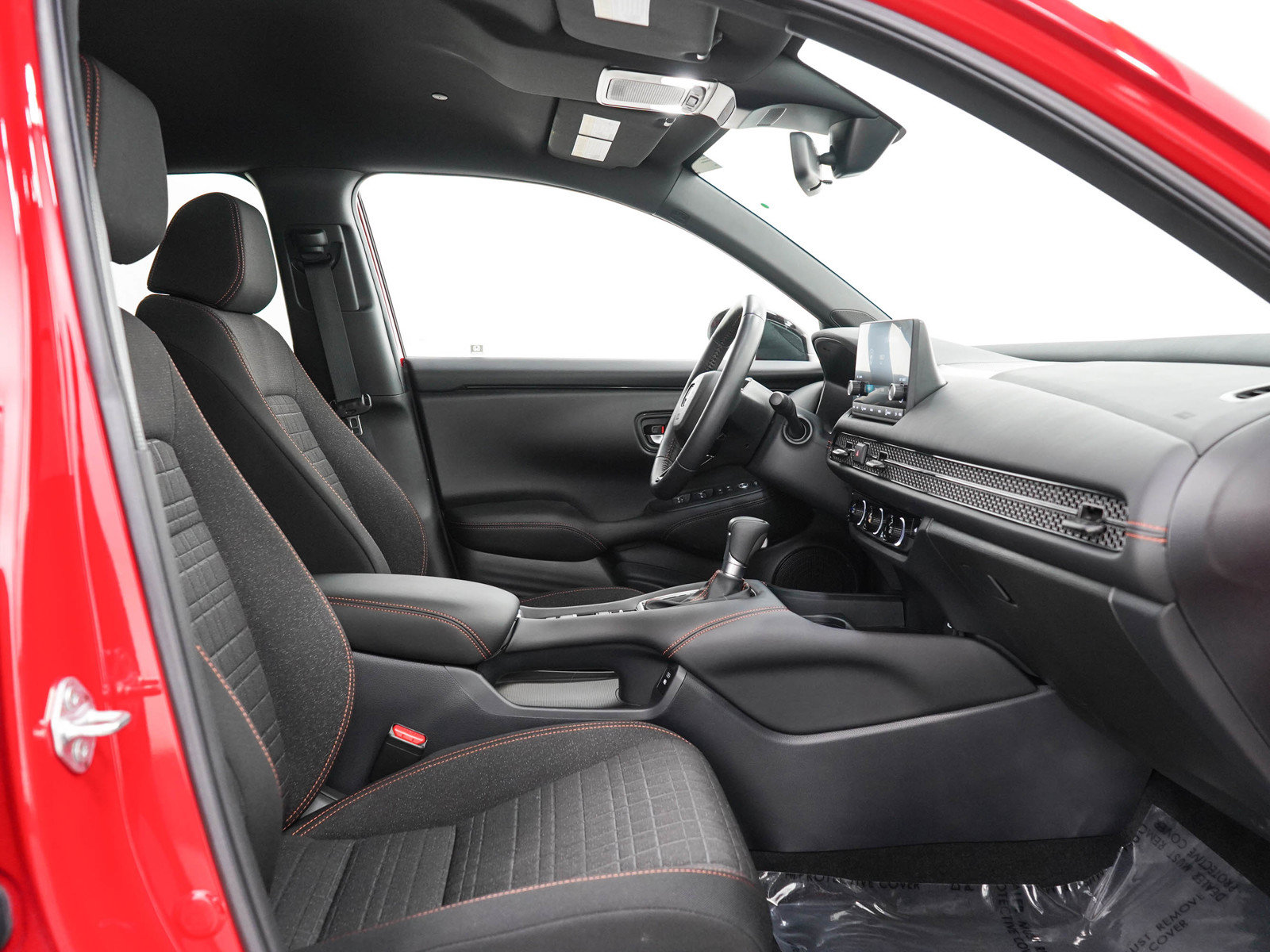 Used 2025 Honda HR-V Sport image 13