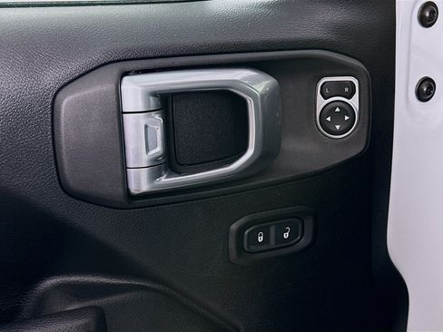 Used 2023 Jeep Wrangler Unlimited w/ Cold Weather Group AWD/4WD image 15