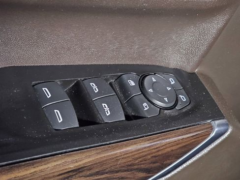 Used 2021 GMC Sierra 1500 SLT w/ SLT Premium Plus Package image 28