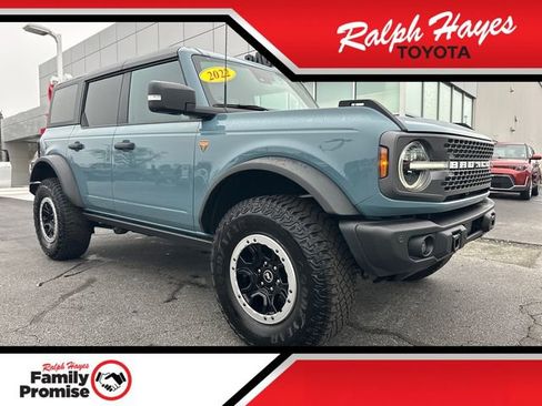 Used 2022 Ford Bronco Badlands w/ Sasquatch Package image 1