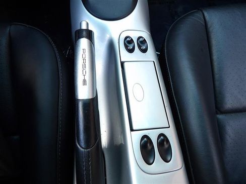 Used 2004 Porsche 911 Carrera 4S image 16