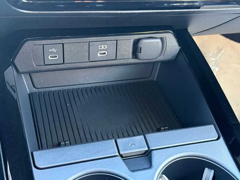 New 2026 Toyota Prius Plug-In Hybrid image 21