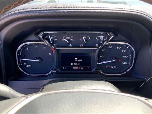 Used 2022 GMC Sierra 2500 AT4 image 24