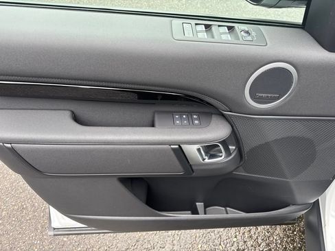 New 2026 Land Rover Discovery S AWD/4WD image 11
