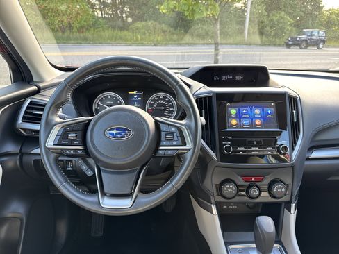 Used 2023 Subaru Forester Premium image 13