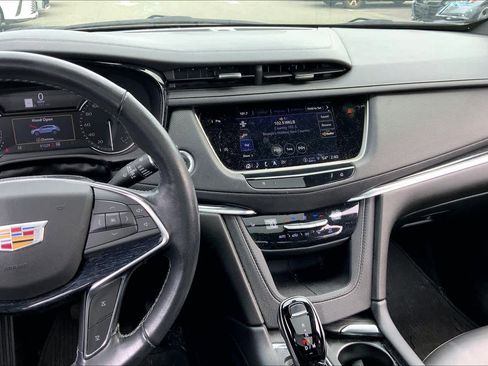 Used 2022 Cadillac XT5 Premium Luxury AWD/4WD image 7