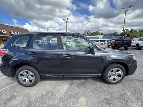 Used 2018 Subaru Forester 2.5i image 2
