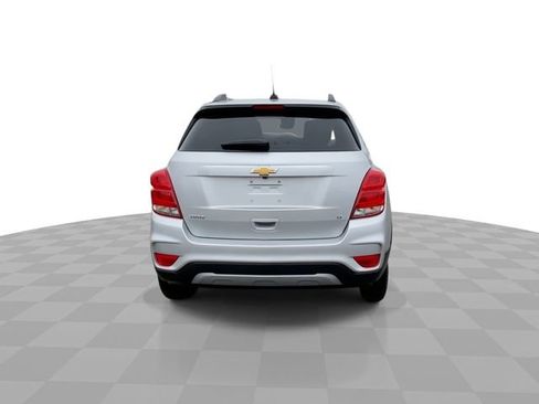 Used 2020 Chevrolet Trax LT image 9