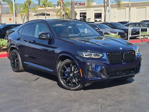 Used 2025 BMW X4 M40i AWD/4WD image 2