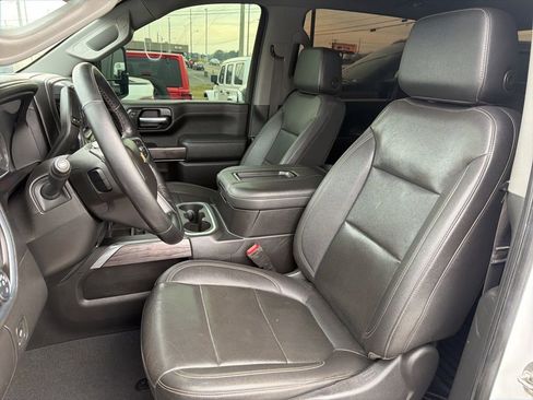 Used 2022 Chevrolet Silverado 2500 LTZ w/ LTZ Convenience Package AWD/4WD image 34