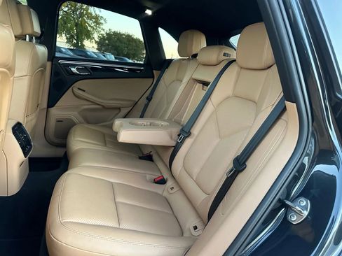 Used 2017 Porsche Macan S image 18