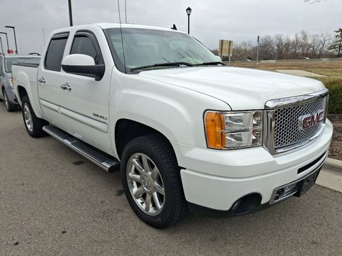 Used 2012 GMC Sierra 1500 Denali image 3