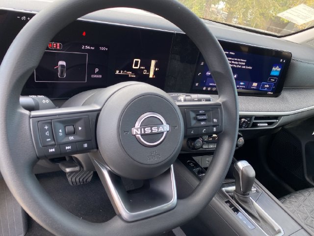 New 2027 Nissan Kicks SV AWD/4WD image 12
