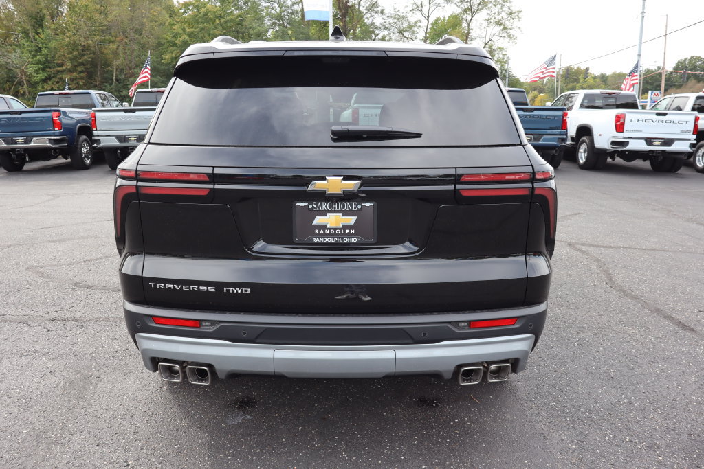 New 2027 Chevrolet Traverse LT w/ Driver Confidence Package AWD/4WD image 32