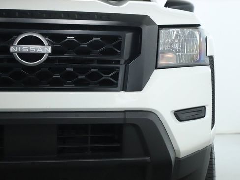 Used 2024 Nissan Frontier S w/ S Utility Package image 8