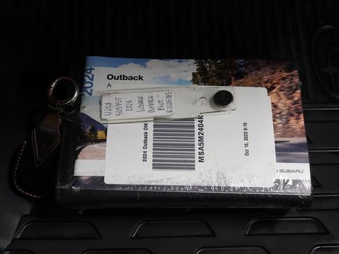 Used 2024 Subaru Outback Onyx Edition image 32