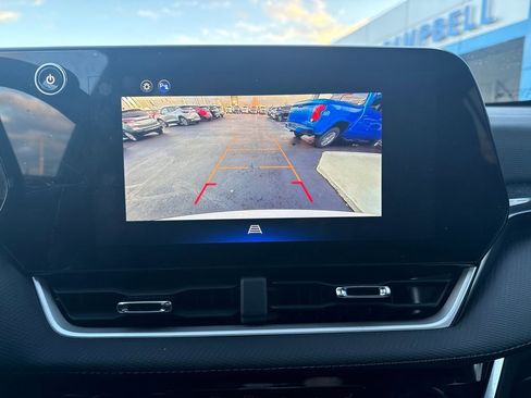 Used 2025 Chevrolet Equinox LT image 23