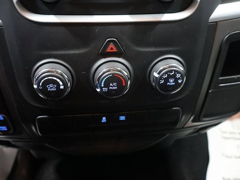 Used 2023 RAM 1500 Classic SLT AWD/4WD image 27