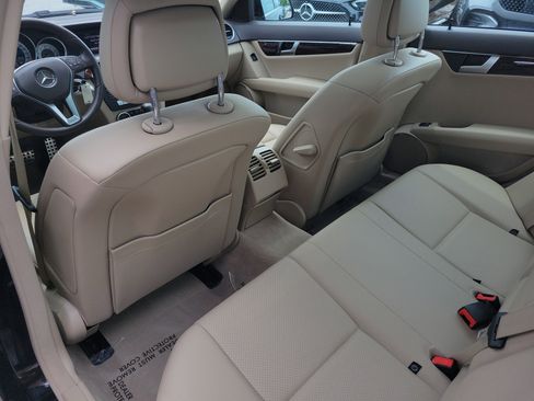 Used 2014 Mercedes-Benz C 300 4MATIC Sedan image 20