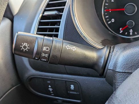 Used 2017 Kia Forte LX image 22