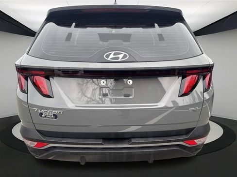 Certified 2024 Hyundai Tucson SE image 6