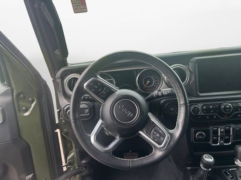 Used 2023 Jeep Wrangler Unlimited Sahara w/ Cold Weather Group AWD/4WD image 12
