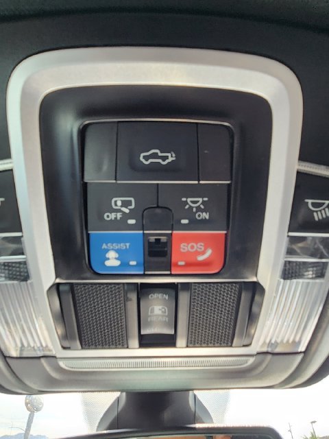 Used 2023 RAM 2500 Laramie AWD/4WD image 33
